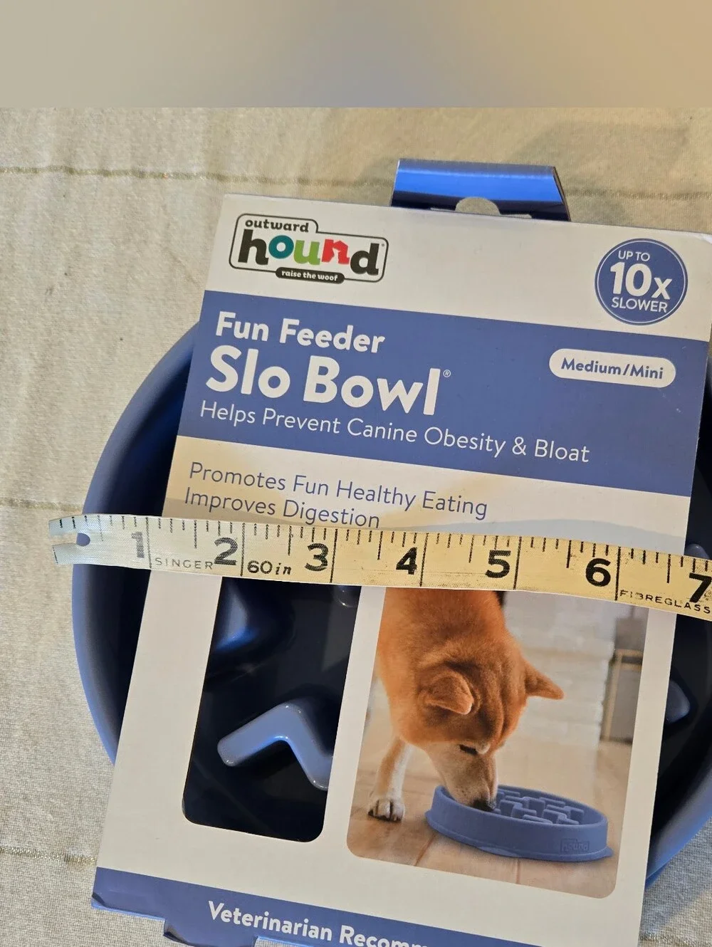 Outward Hound Fun Feeder Slow Feeder Dog Bowl, Blue, 2-cup